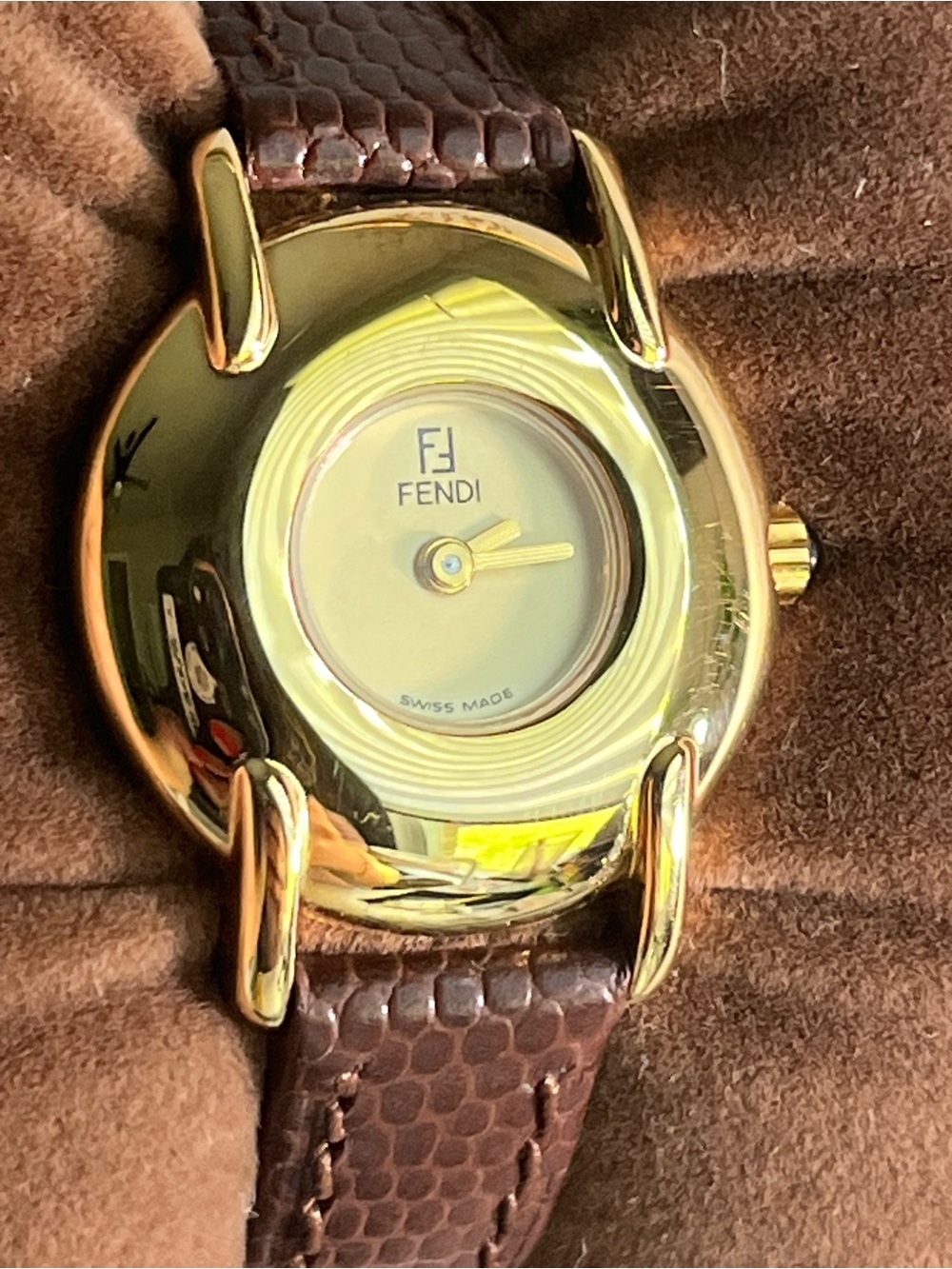 FENDI 400L 18K gold plated ladies Watch - Picture 3 of 15